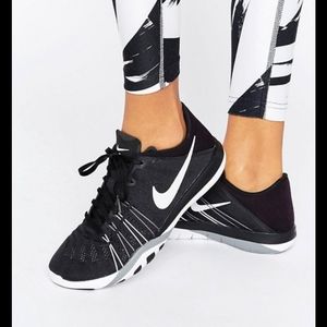 Nike Free TR6